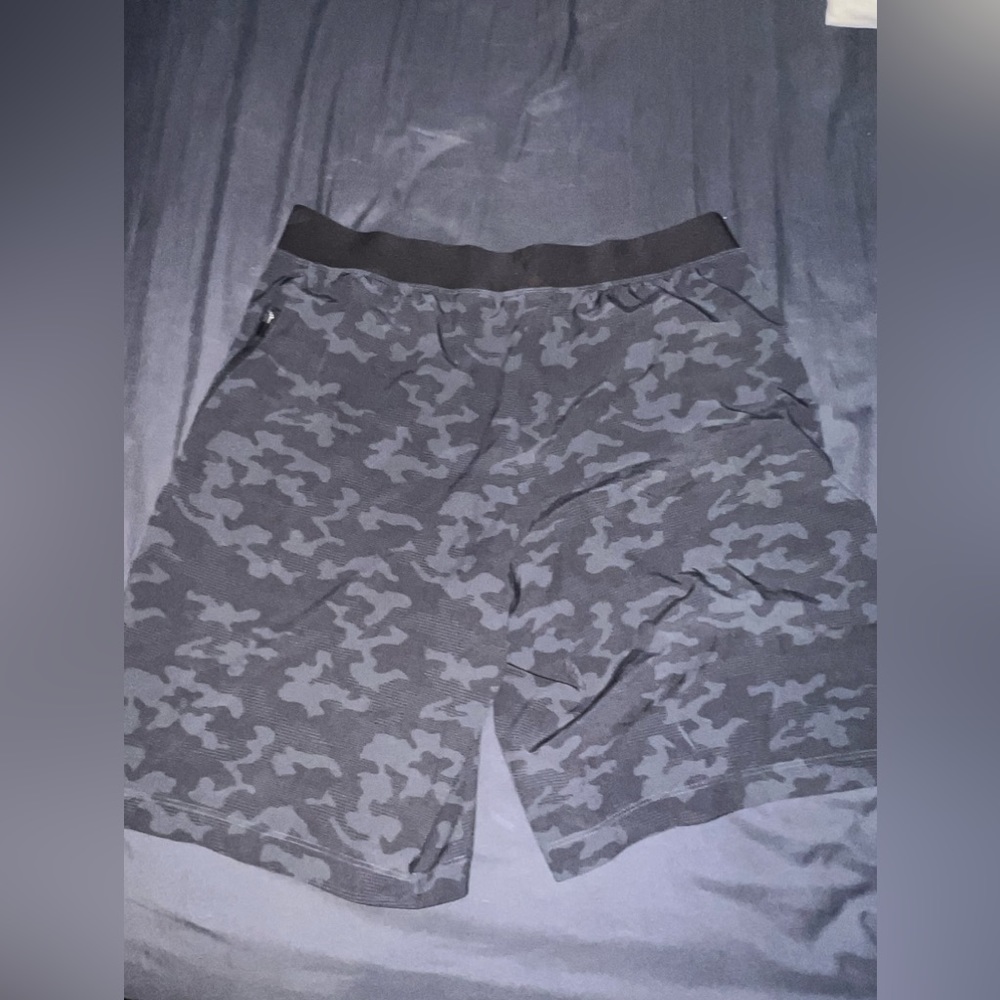 ASICS gym shorts medium